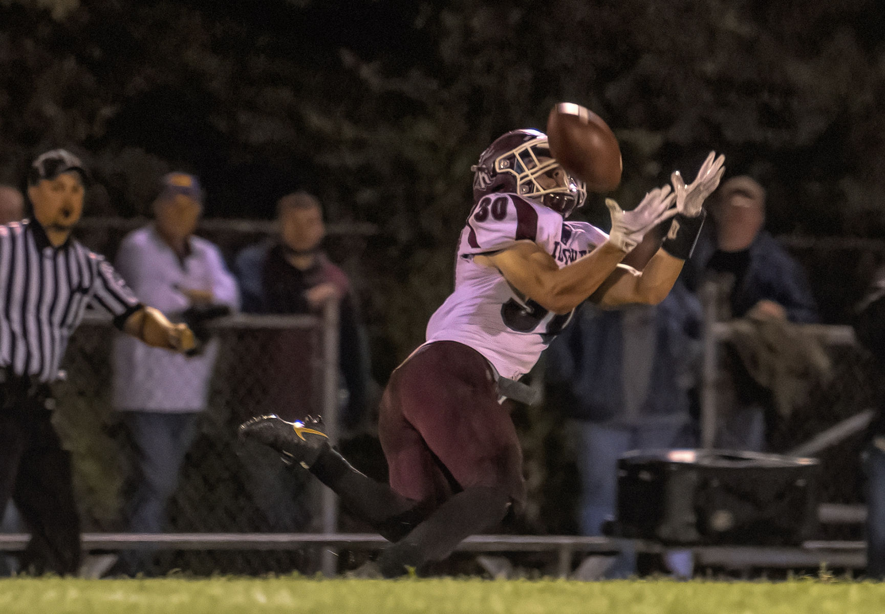 Bradford strives to keep pace with Ridgway tonight in Johnsonburg
